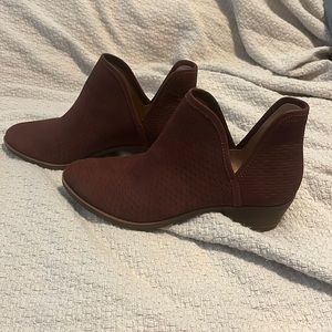 EUC Lucky Brand booties size 7.5